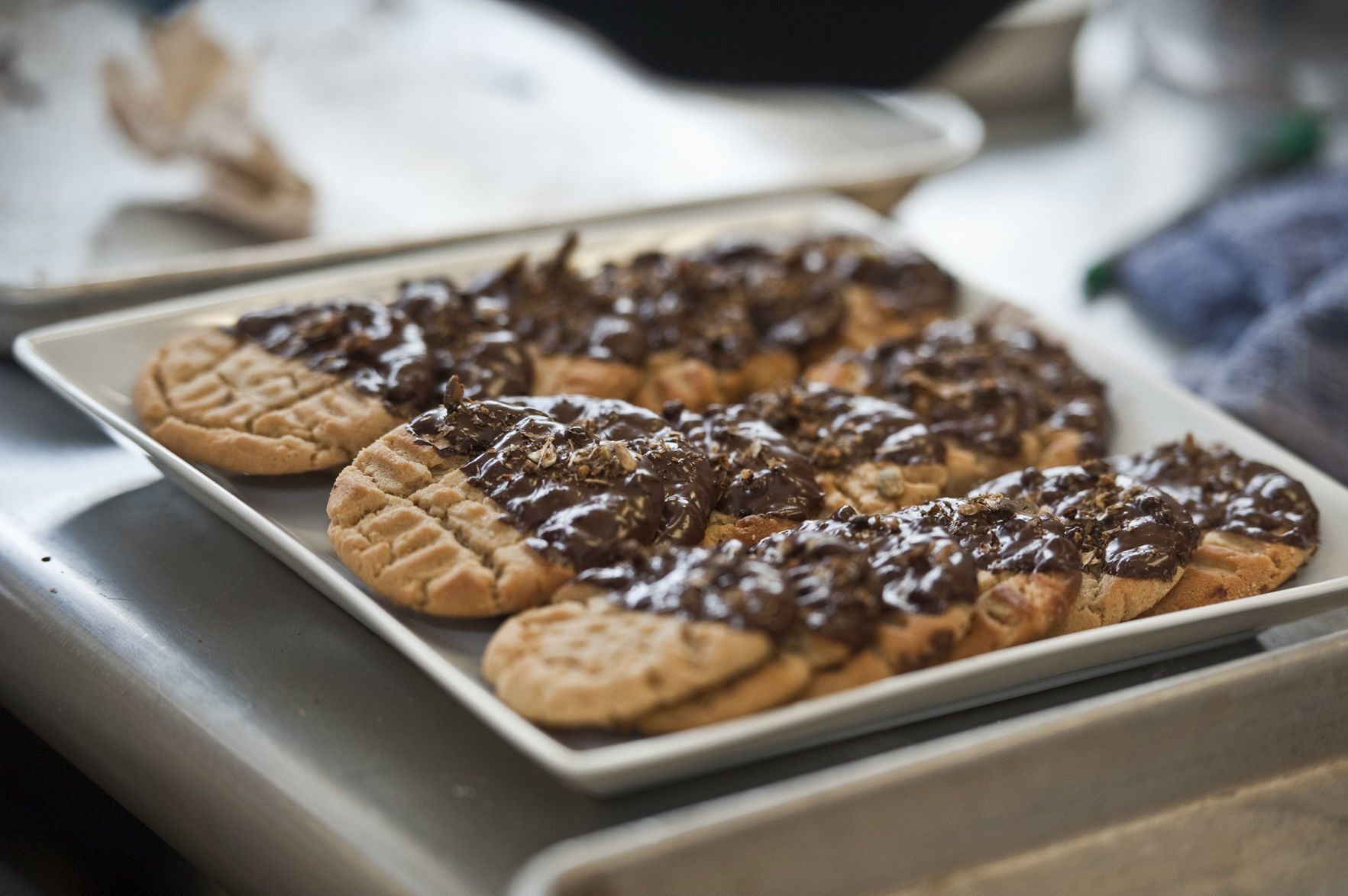 Cookies with chocolate cricket sauce